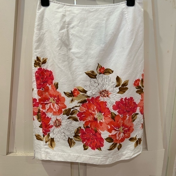 NYCC floral pencil skirt - Picture 12 of 12